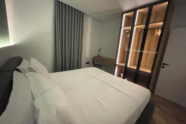 Shtepi me qera Apartament ne Tirane, 1+1, Mobilimi E mobiluar, Pagesa 800  Euro.