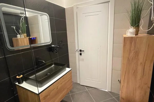 Shtepi me qera Apartament ne Tirane, 1+1, Mobilimi E mobiluar, Pagesa 800  Euro.