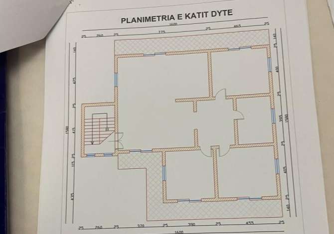 Apartament 209 m2 e pershtatshme per zyra klinika etj....