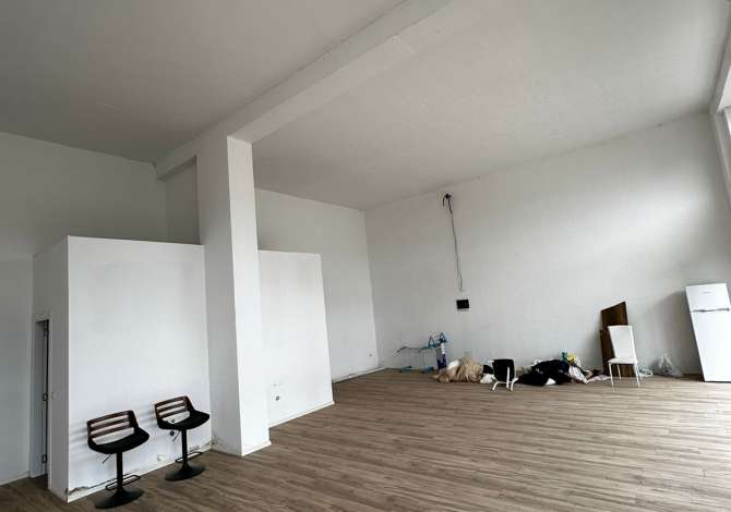 Ambjent biznesi me qera ! Astir 