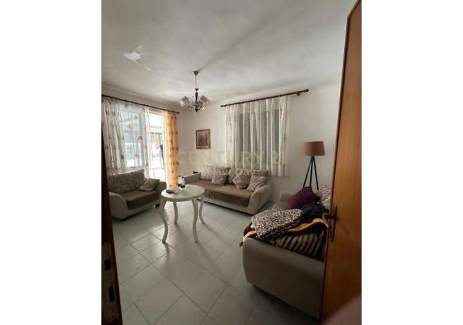 JEPET AMBIENT ME QIRA PER ZYRA OSE BANIM      350EU