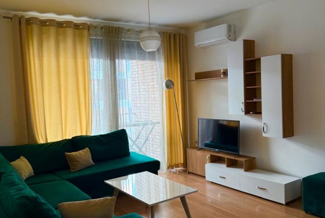 Shtepi me qera Apartament ne Tirane, 2+1, Mobilimi E mobiluar, Pagesa 750  Euro.