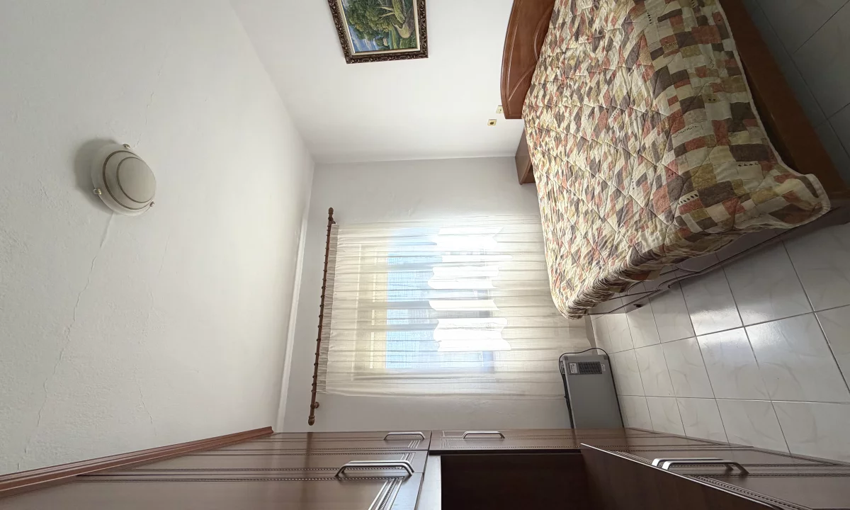 Shtepi me qera Apartament ne Tirane, 1+1, Mobilimi E mobiluar, Pagesa 450  Euro.