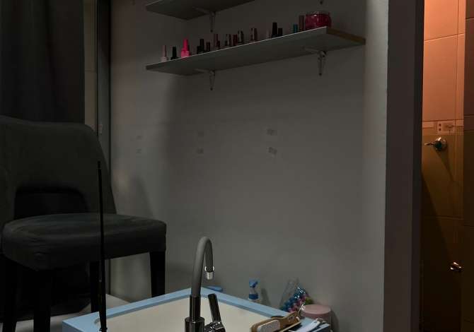 SHITET BIZNESI OKAZION!! SALLON PER THONJ DHE QERPIKE