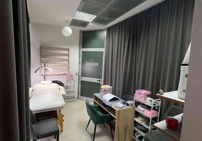 Attivita commerciale in vendita a Tirana - 2,800 Euro