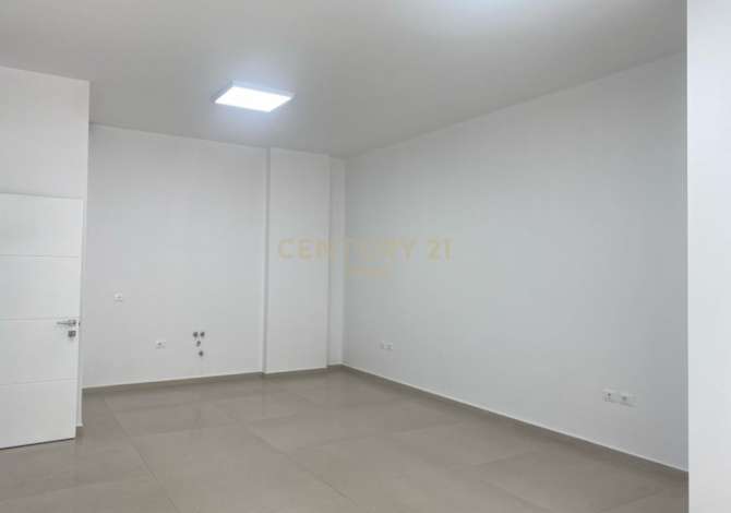 Business Property in Sale 3+1 in Tirana - 280,000 Euro