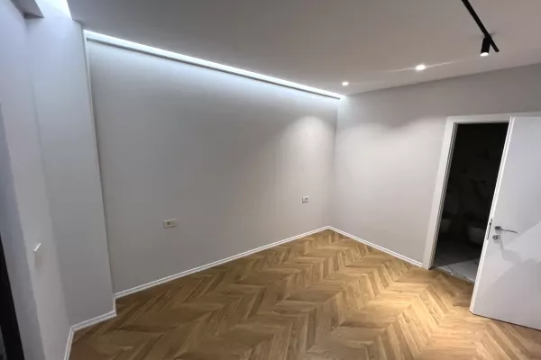 Appartamento in affitto a Tirana 2+1, Vuoto