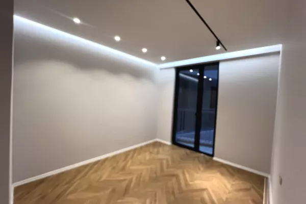 Appartamento in affitto a Tirana 2+1, Vuoto