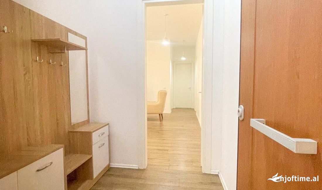 Appartamento in vendita a Tirana 2+1, Arredato