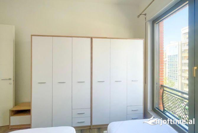 Appartamento in vendita a Tirana 2+1, Arredato