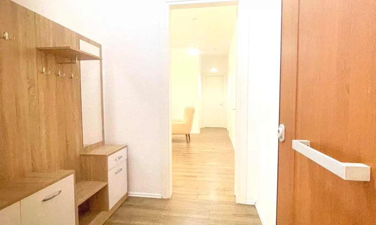 Appartamento in vendita a Tirana 2+1, Arredato