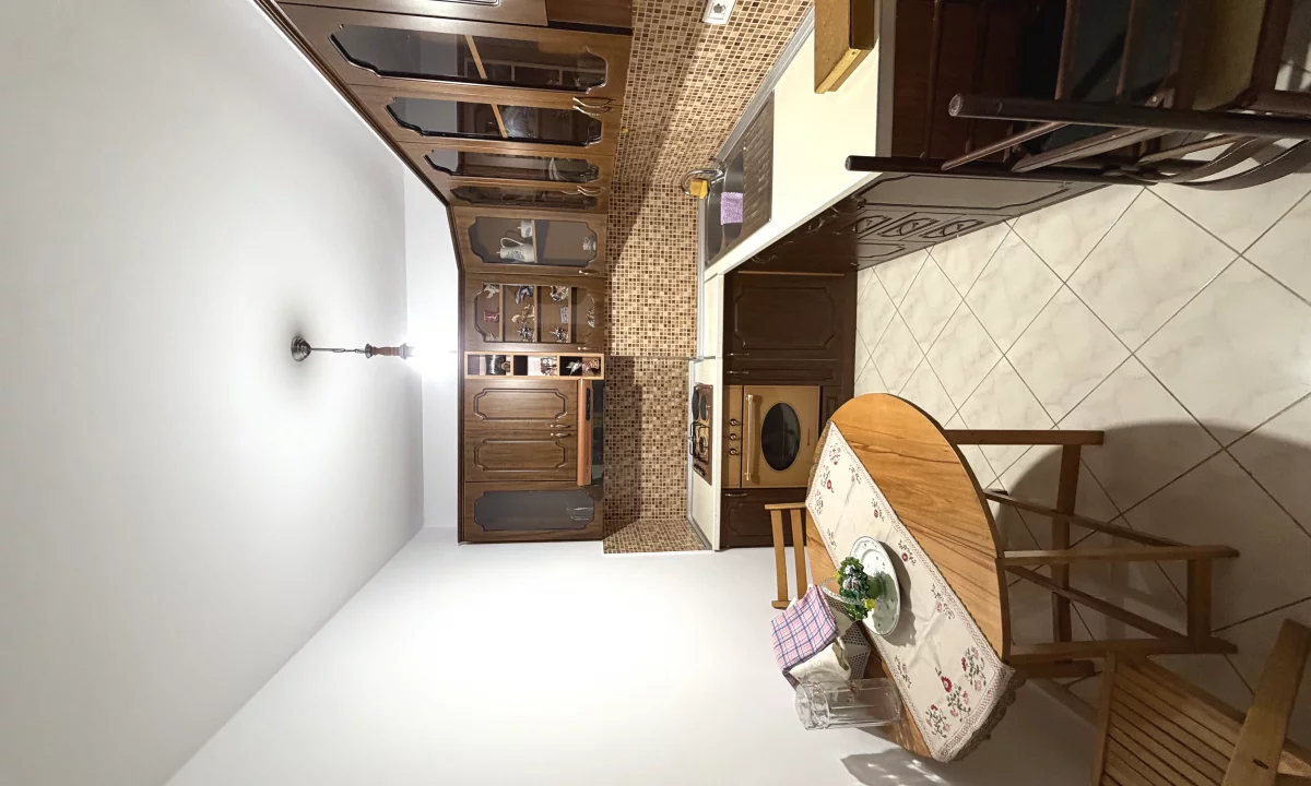 Shtepi me qera Apartament ne Tirane, 2+1, Mobilimi E mobiluar, Pagesa 400  Euro.