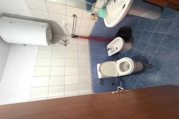 Shtepi me qera Apartament ne Tirane, 2+1, Mobilimi E mobiluar, Pagesa 400  Euro.