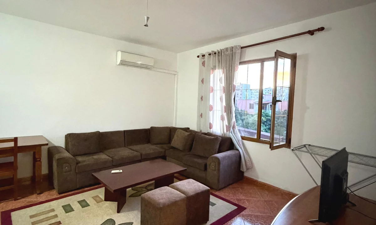 Shtepi me qera Apartament ne Tirane, 1+1, Mobilimi E mobiluar, Pagesa 45,000  Leke.
