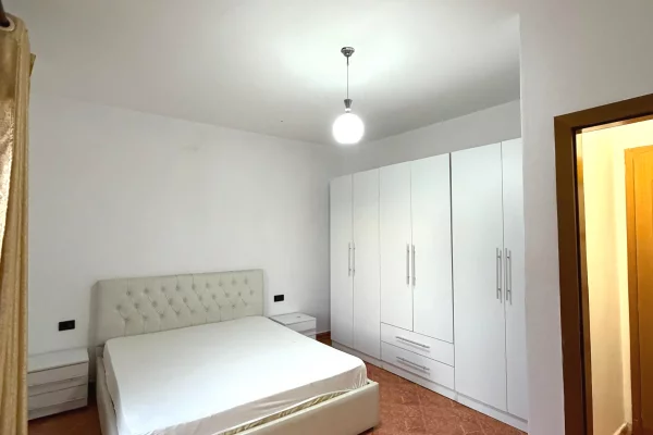 Shtepi me qera Apartament ne Tirane, 1+1, Mobilimi E mobiluar, Pagesa 45,000  Leke.