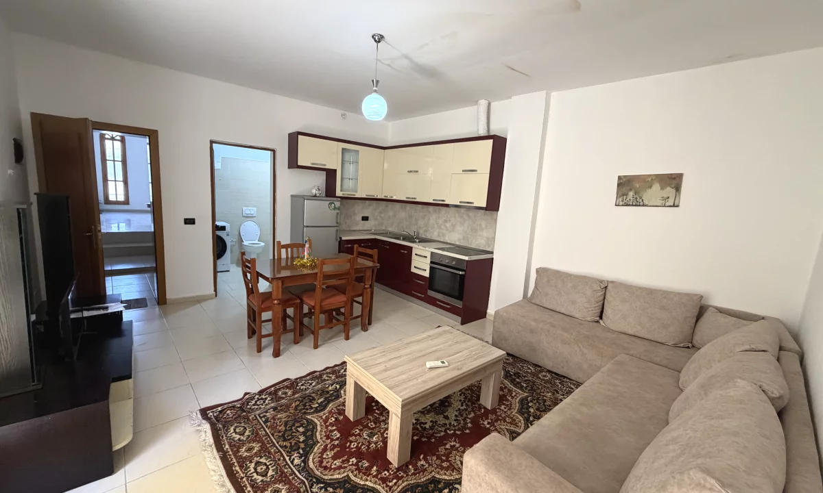Shtepi me qera Apartament ne Tirane, 1+1, Mobilimi E mobiluar, Pagesa 45,000  Leke.