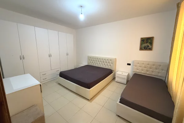 Shtepi me qera Apartament ne Tirane, 1+1, Mobilimi E mobiluar, Pagesa 45,000  Leke.