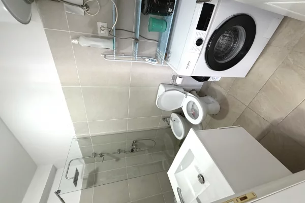 Shtepi me qera Apartament ne Tirane, 1+1, Mobilimi E mobiluar, Pagesa 40,000  Leke.