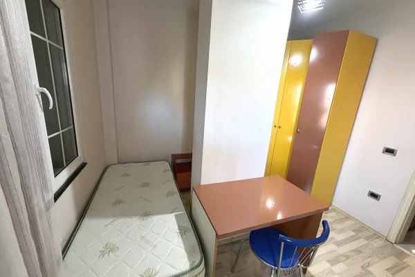 Shtepi me qera Apartament ne Tirane, 2+1, Mobilimi E mobiluar, Pagesa 45,000  Leke.