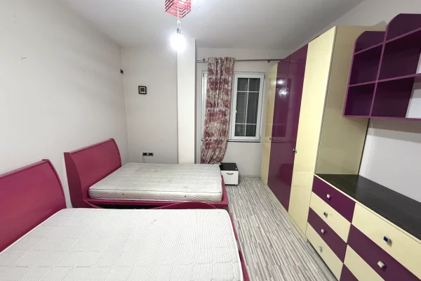 Shtepi me qera Apartament ne Tirane, 2+1, Mobilimi E mobiluar, Pagesa 45,000  Leke.
