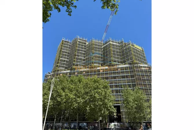 Shtepi ne shitje Apartament ne Tirane, 2+1, Mobilimi Bosh, pa mobiluar, Pagesa 149,800  Euro.