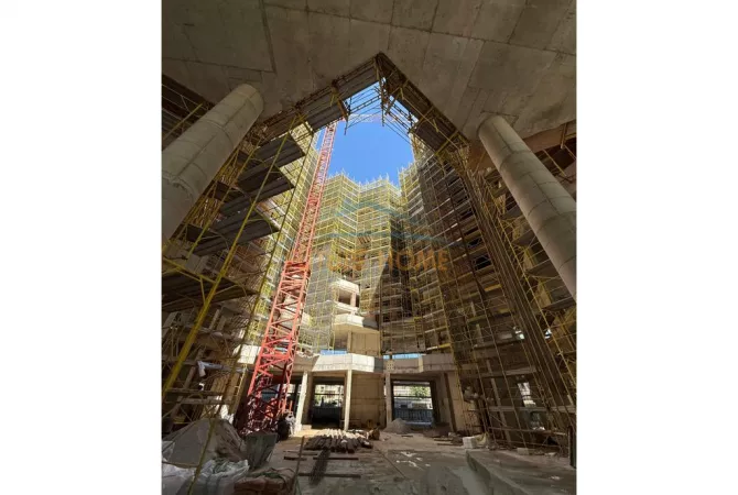 Shtepi ne shitje Apartament ne Tirane, 2+1, Mobilimi Bosh, pa mobiluar, Pagesa 149,800  Euro.