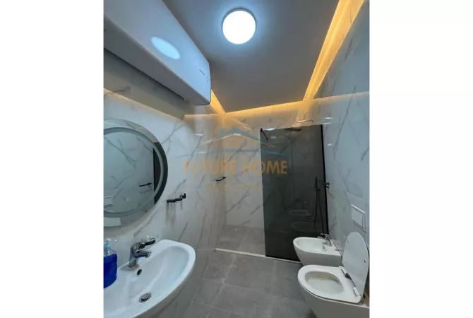 Shtepi ne shitje Apartament ne Tirane, 2+1, Mobilimi E mobiluar, Pagesa 210,000  Euro.