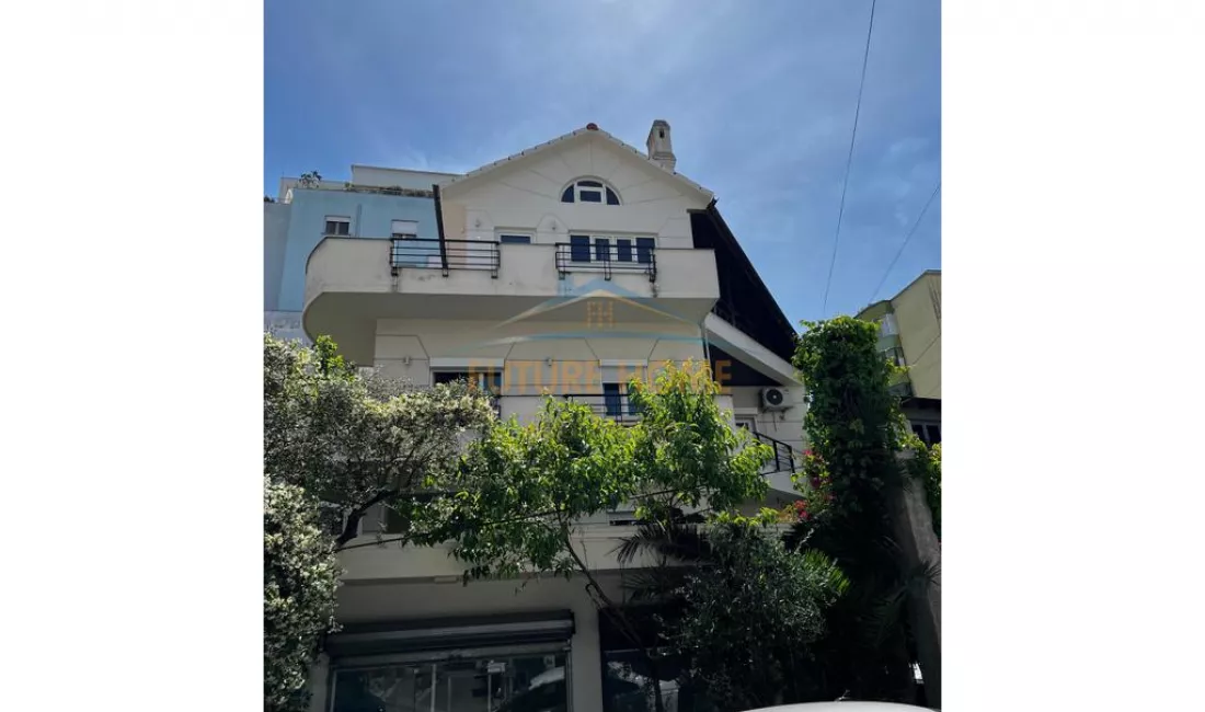 Shtepi me qera Vila Luksoze ne Tirane, 6+1, Mobilimi Pjeserisht e mobiluar, Pagesa 6,000  Euro.