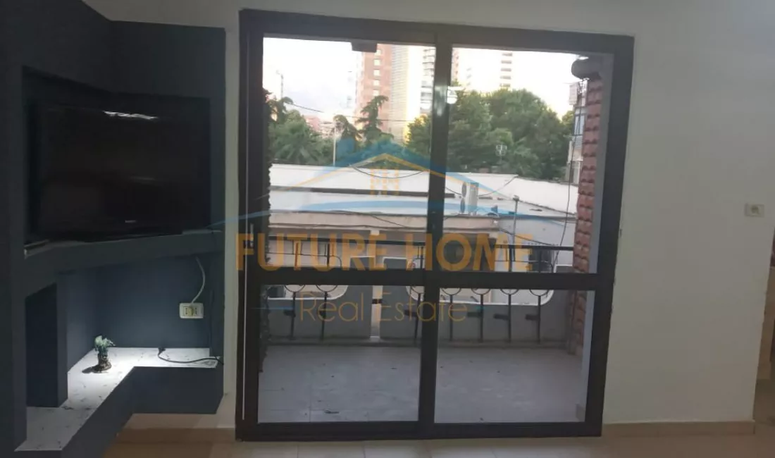 Qera, Zyra , Qender.