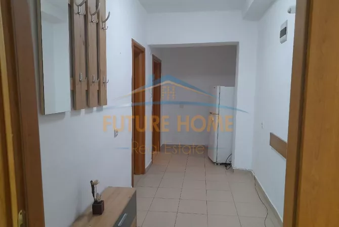 Qera, Zyra , Qender.