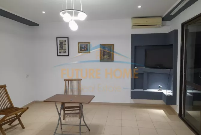 Qera, Zyra , Qender.