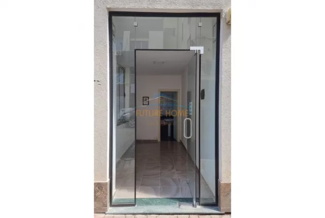 Shitet, Ambient Biznesi, Fresk, Tirane.