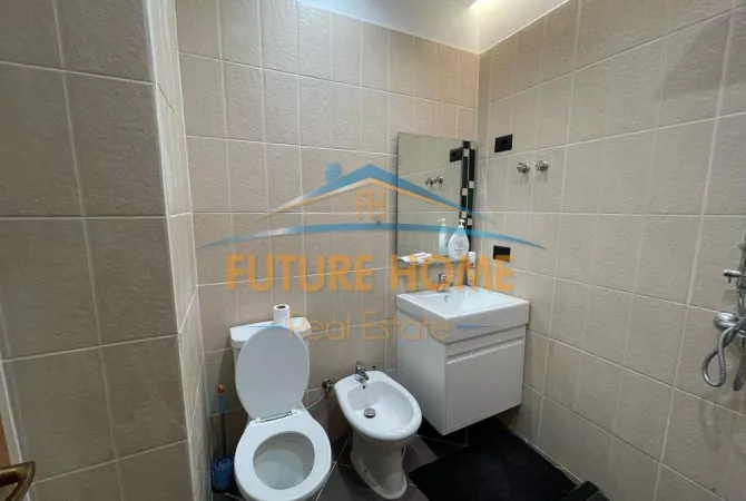 Shtepi me qera Apartament ne Tirane, 2+1, Mobilimi E mobiluar, Pagesa 600  Euro.