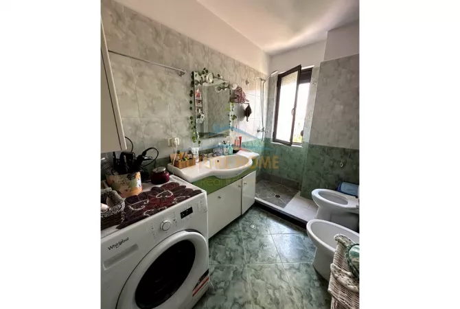 Shtepi me qera Apartament ne Tirane, 2+1, Mobilimi E mobiluar, Pagesa 550  Euro.