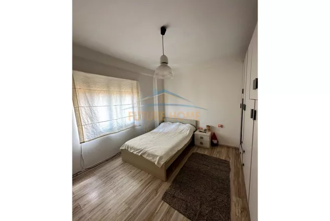 Shtepi me qera Apartament ne Tirane, 2+1, Mobilimi E mobiluar, Pagesa 550  Euro.