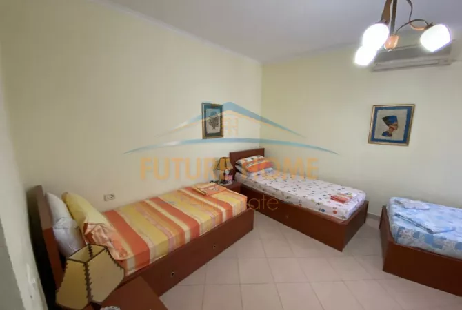 Shitet, Apartament 2+1+Post Parkimi, Golem.