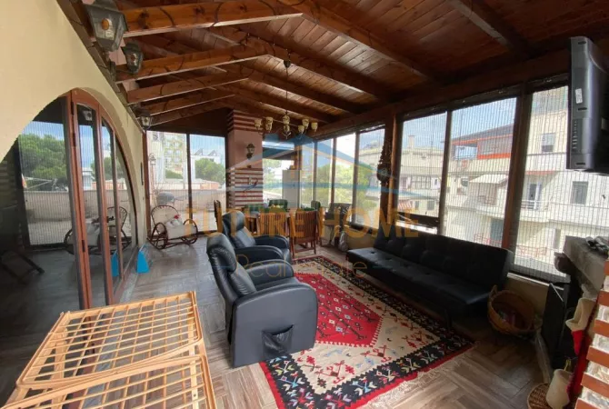 Shtepi ne shitje Apartament ne Durres, 2+1, Mobilimi E mobiluar, Pagesa 186,000  Euro.