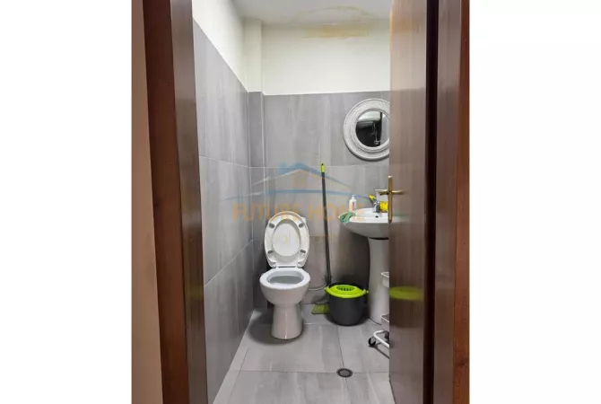 Qera, Zyra, Bllok, Tirane!