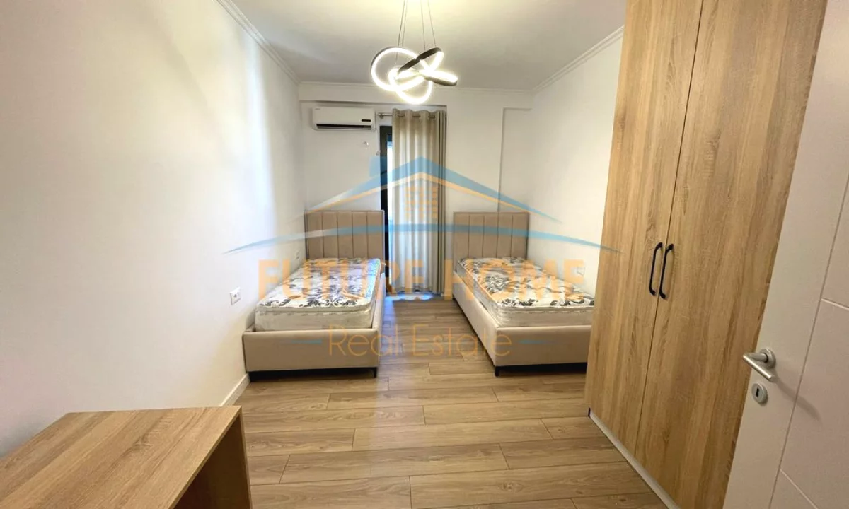 Shtepi me qera Apartament ne Tirane, 2+1, Mobilimi E mobiluar, Pagesa 800  Euro.