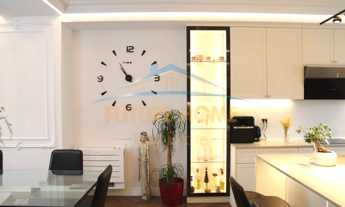 Apartment for sale in Tirana 4+1, Furnished