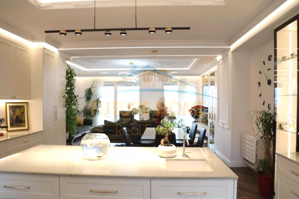 Apartment for sale in Tirana 4+1, Furnished