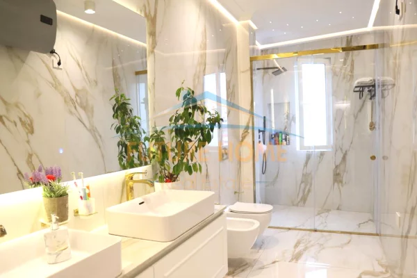 Apartment for sale in Tirana 4+1, Furnished