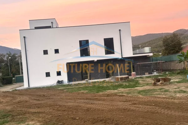 Qera, Godine biznesi + Toke, Berzhite