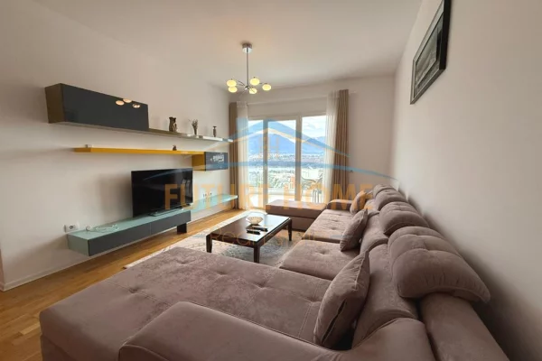 Shtepi me qera Apartament ne Tirane, 2+1, Mobilimi E mobiluar, Pagesa 1,000  Euro.