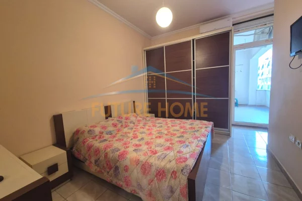 Shtepi ne shitje Apartament ne Tirane, 2+1, Mobilimi E mobiluar, Pagesa 250,000  Euro.