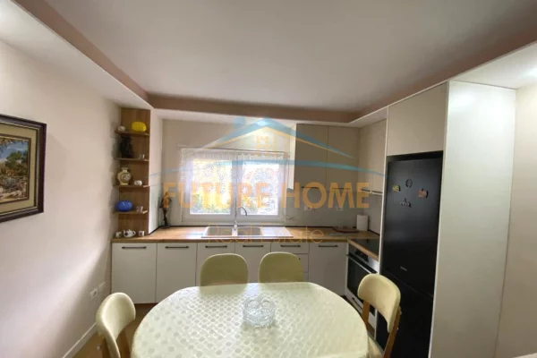 Appartamento in affitto a Tirana 1+1, Arredato