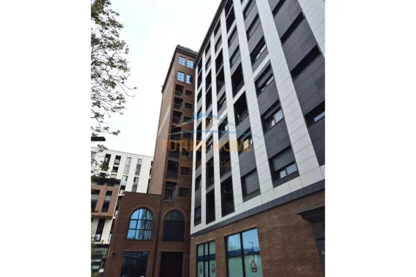 Shtepi ne shitje Apartament ne Tirane, 1+1, Mobilimi Bosh, pa mobiluar, Pagesa 105,000  Euro.