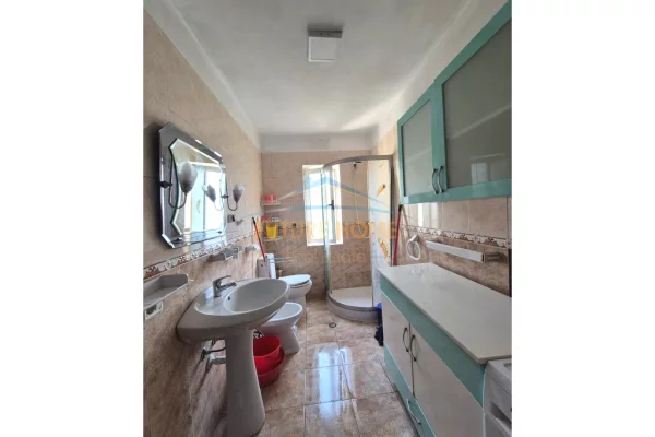 Shtepi me qera Apartament ne Tirane, 1+1, Mobilimi E mobiluar, Pagesa 470  Euro.