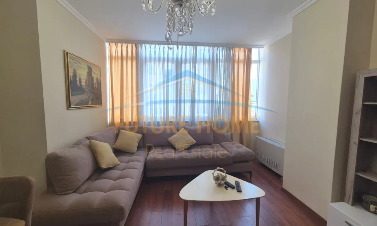 Shtepi ne shitje Apartament ne Tirane, 2+1, Mobilimi E mobiluar, Pagesa 230,000  Euro.