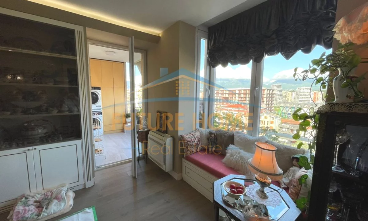 Shtepi ne shitje Apartament ne Tirane, 3+1, Mobilimi E mobiluar, Pagesa 366,800  Euro.